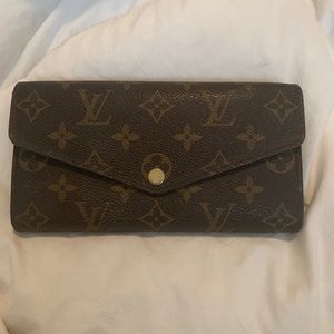 Louis Vuitton Sarah wallet